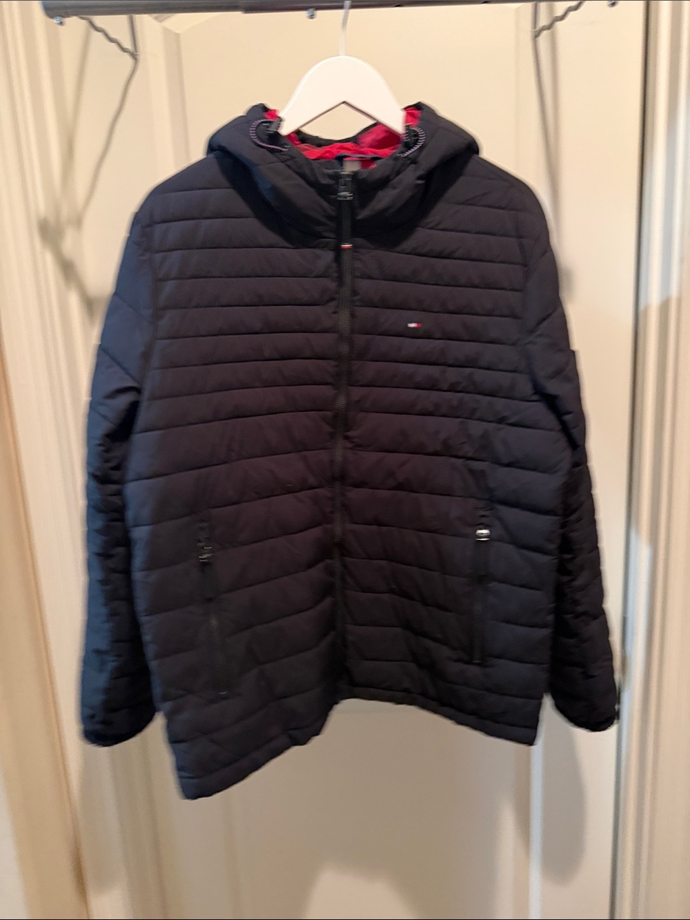 Tommy Hilfiger Men's Black Quilted Hooded Puffer Jacket with Red Lining